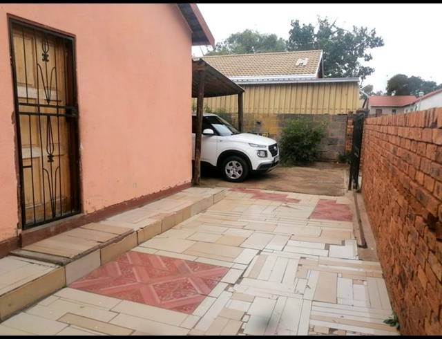 2 BEDROOM HOUSE FOR SALE IN ELSPARK